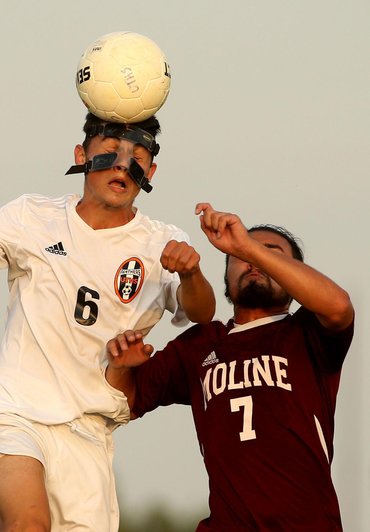 091217-UT-Moline-Boys Soccer-001