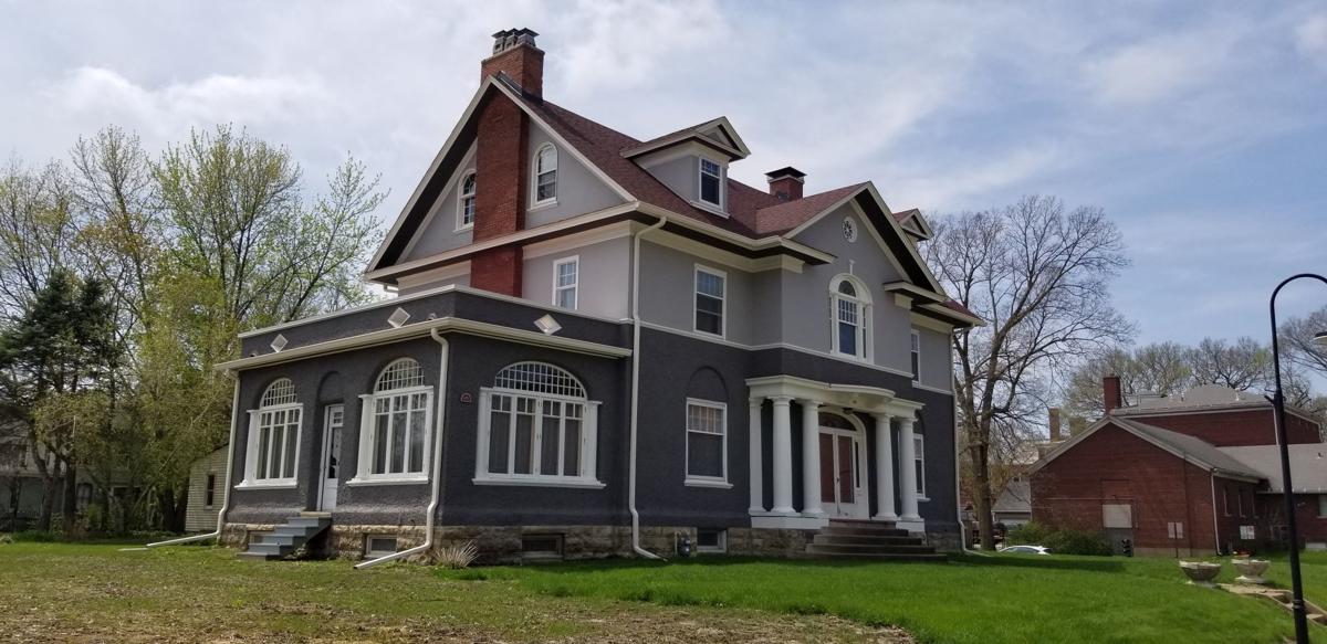1906 7th Ave., Gene & Jody Zwiefel