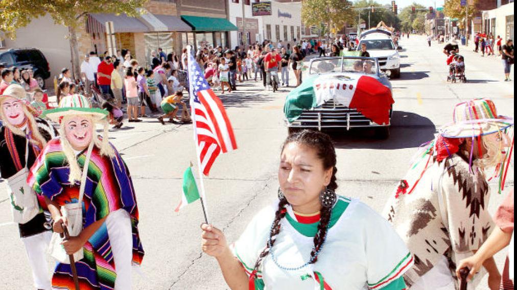 Mexican Independence Day Parade celebrates Hispanic culture Local