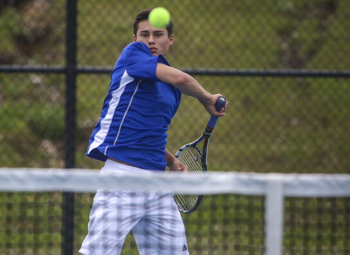 051117-DISTRICT-TENNIS-001