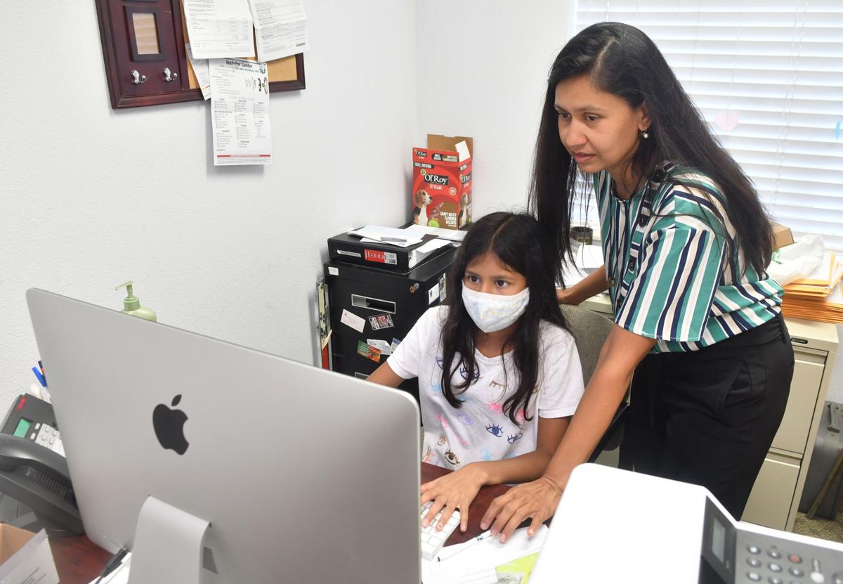 081221-qc-nws-hotelsrecover-089