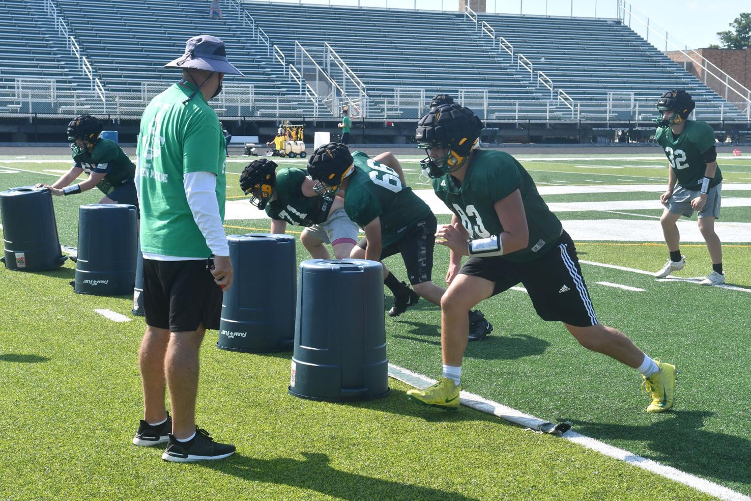 Photos Geneseo High School football team practice