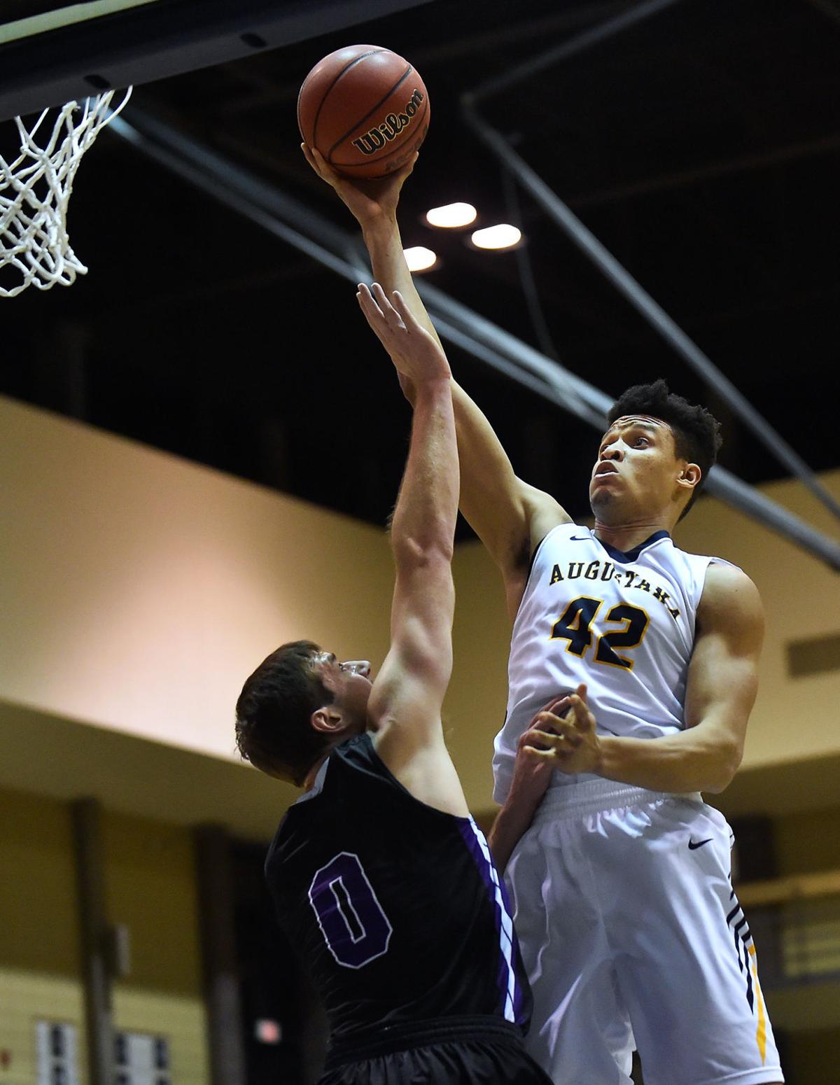 Vikings Top 100 In Rout Of Regents College Basketball Qctimes Com