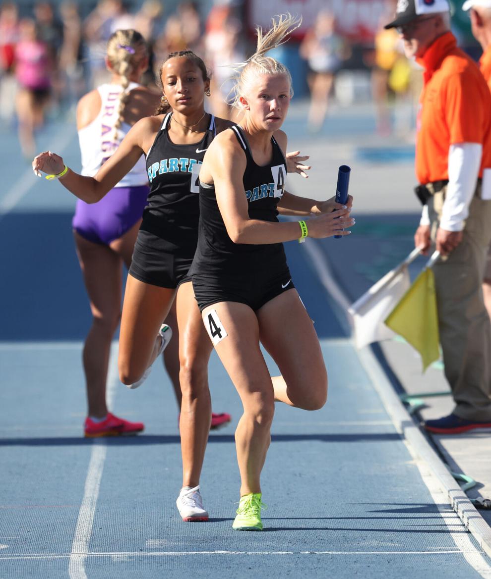 Pleasant Valley Girls 4x800 State Record Run