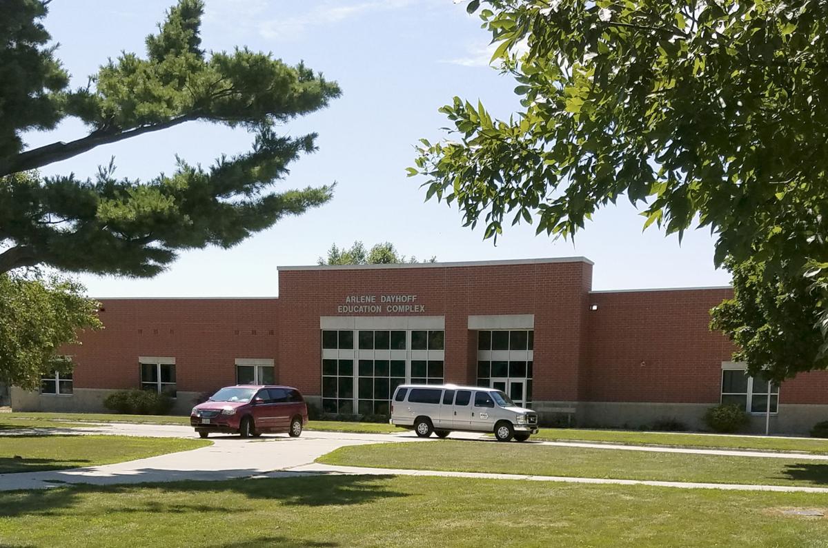 Davenport mom arrested for threatening to blow up Eldora training