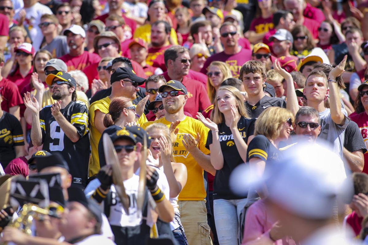 090917-HAWKEYE-FOOTBALL-026