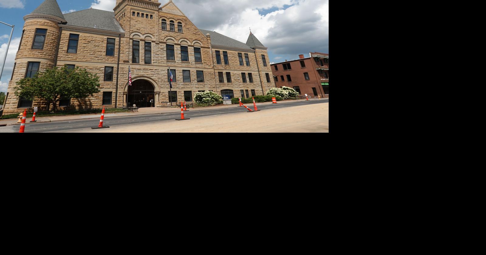 Former Davenport employees seek to intervene in lawsuit