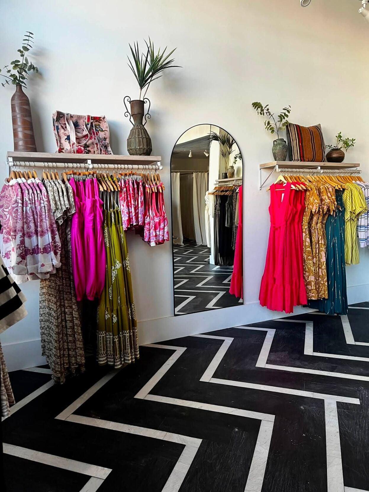 NEEKO women's clothing boutique 3.jpg