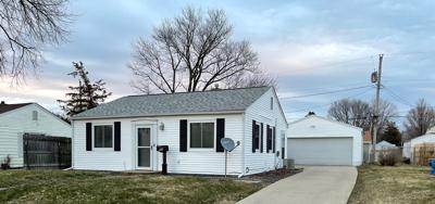 966 40th Street in Moline