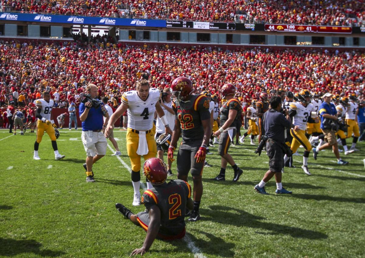 090917-HAWKEYE-FOOTBALL-032