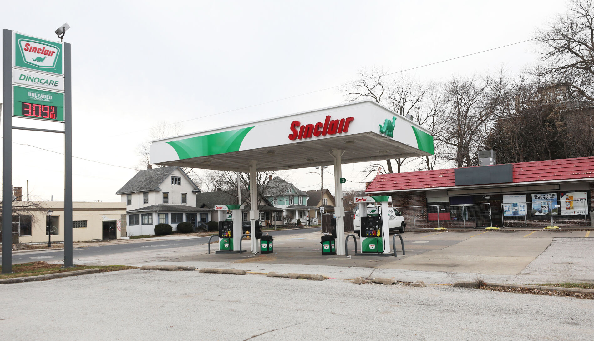 Shuttered Davenport gas stations apply for beer licenses