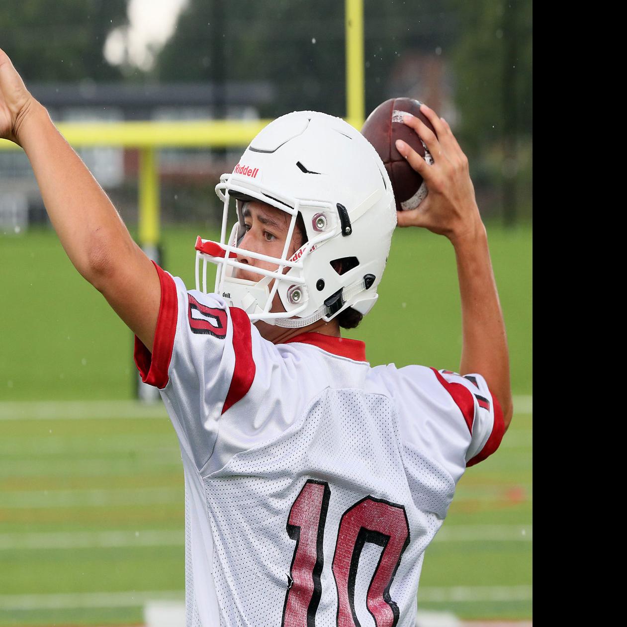 Young Knights Don T Plan To Take Step Back High School Football