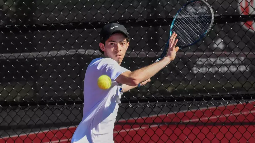 Men's tennis wraps up CCIW Individual Tournament