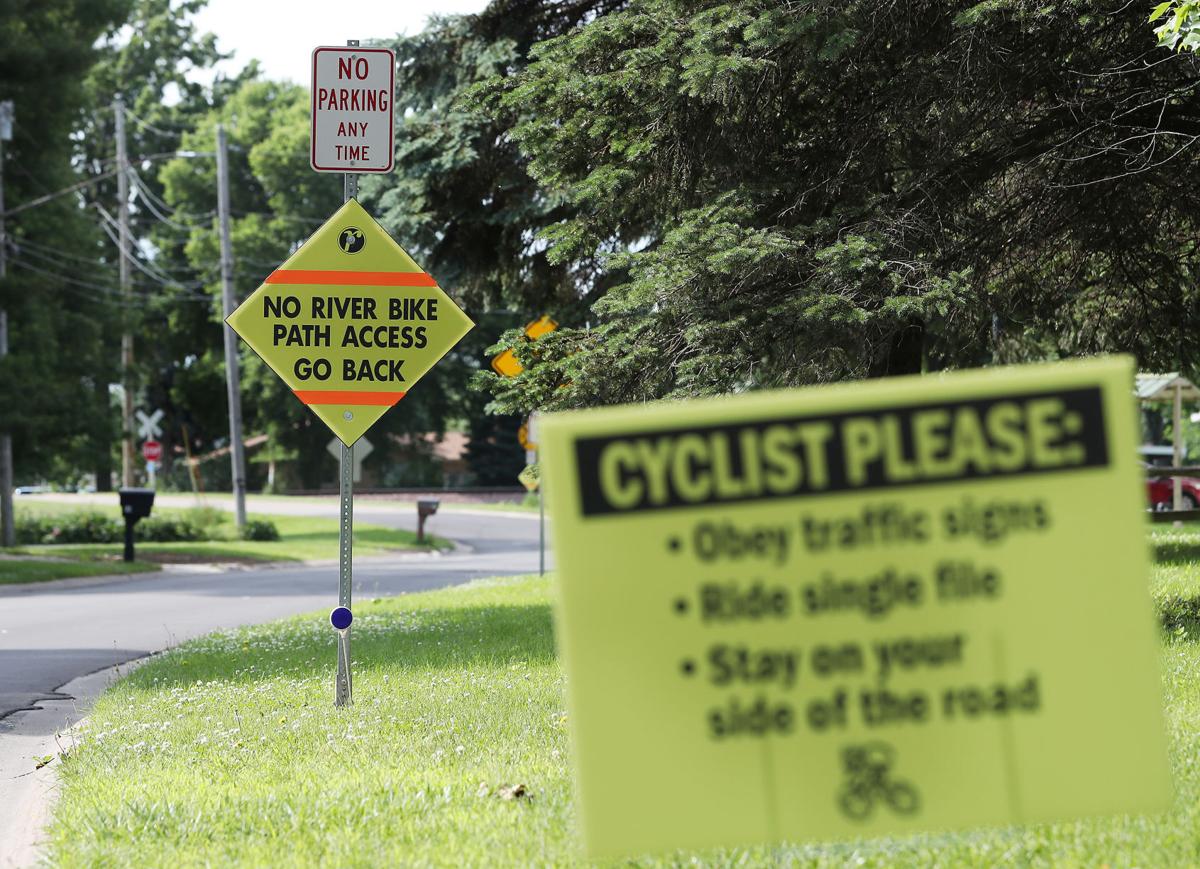 Riverdale Bike Path Connector Closure Causes Divide Local News Qctimes Com