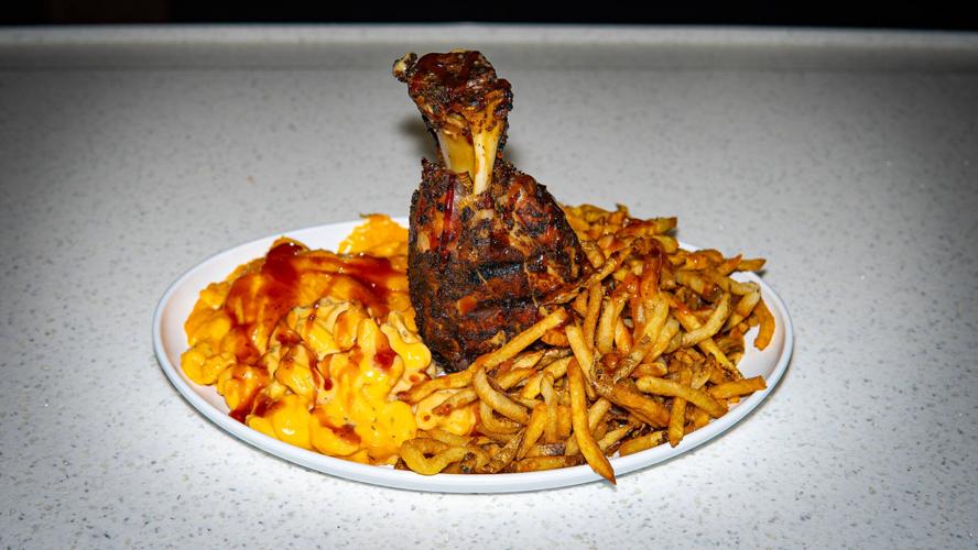 Fatwoods BBQ Smokehouse The Wood plate