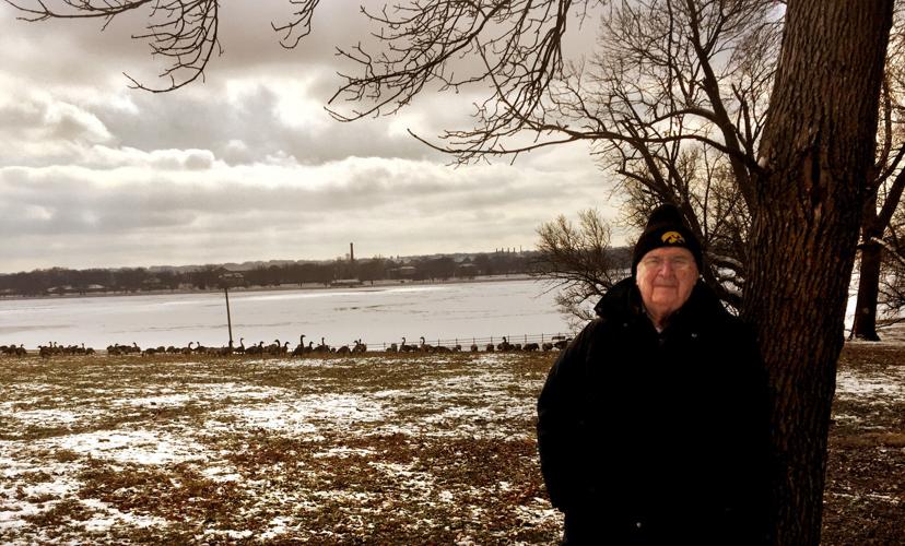Notes @ Noon: Davenport couple not fond of new neighbors