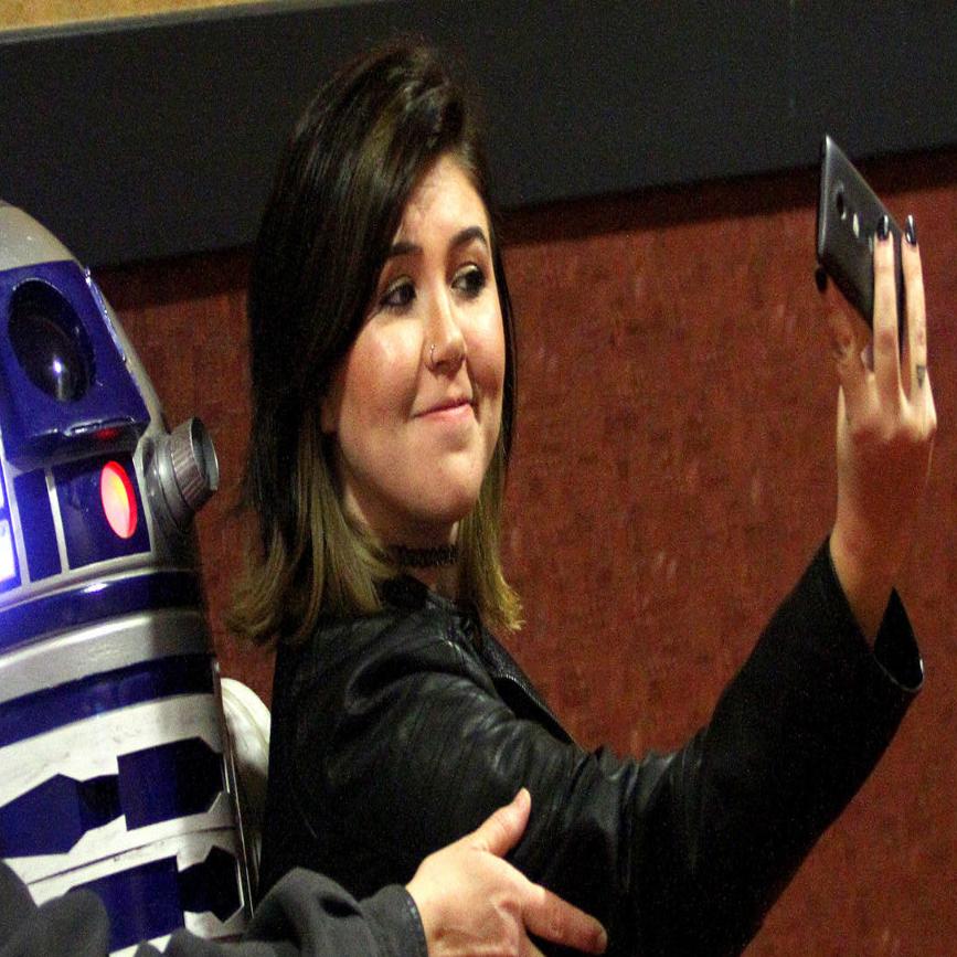 Brothers Set Up Star Wars Display For Rogue One Opening Night Movies Qctimes Com