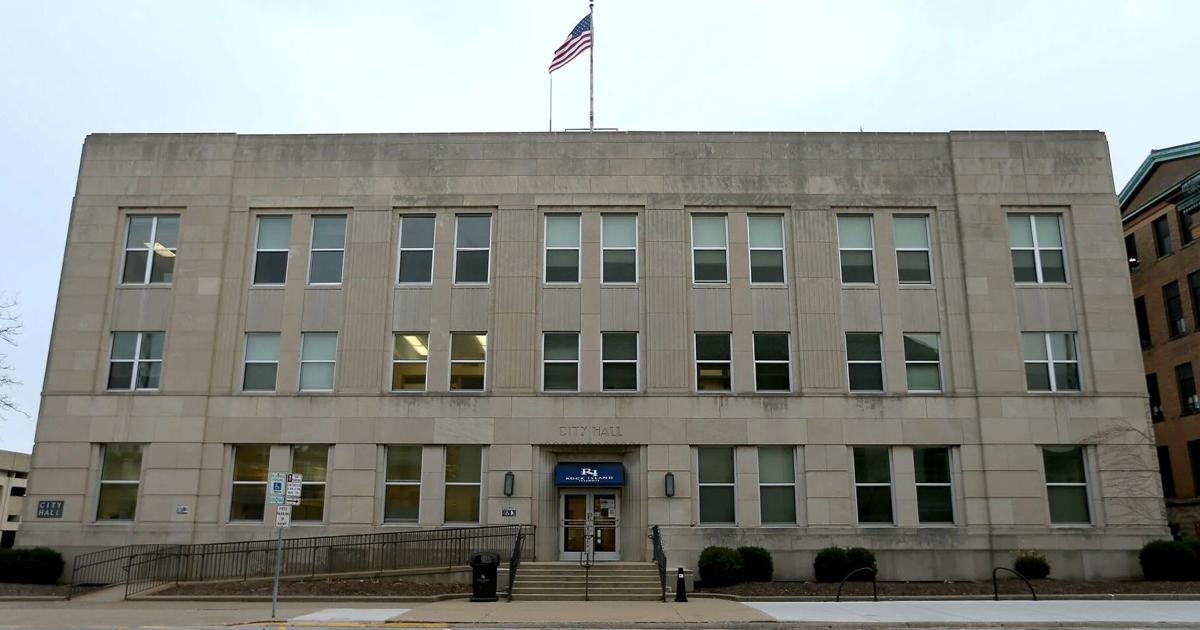 Gange steps down from Rock Island City Clerk position