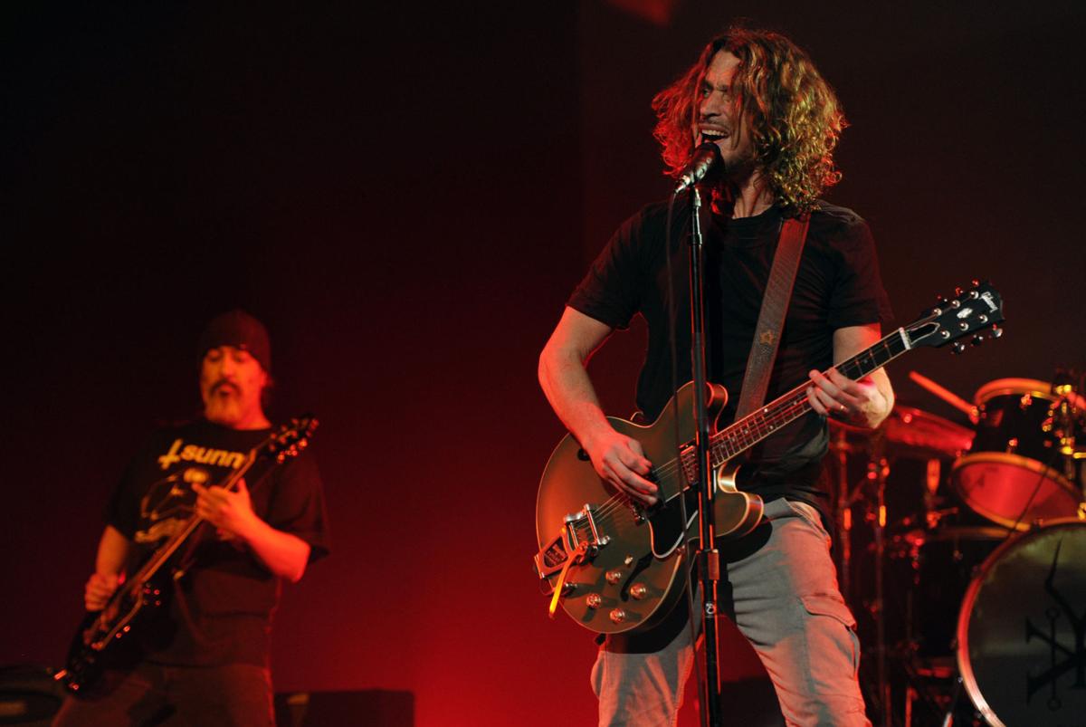 2013: Chris Cornell, Kim Thayil