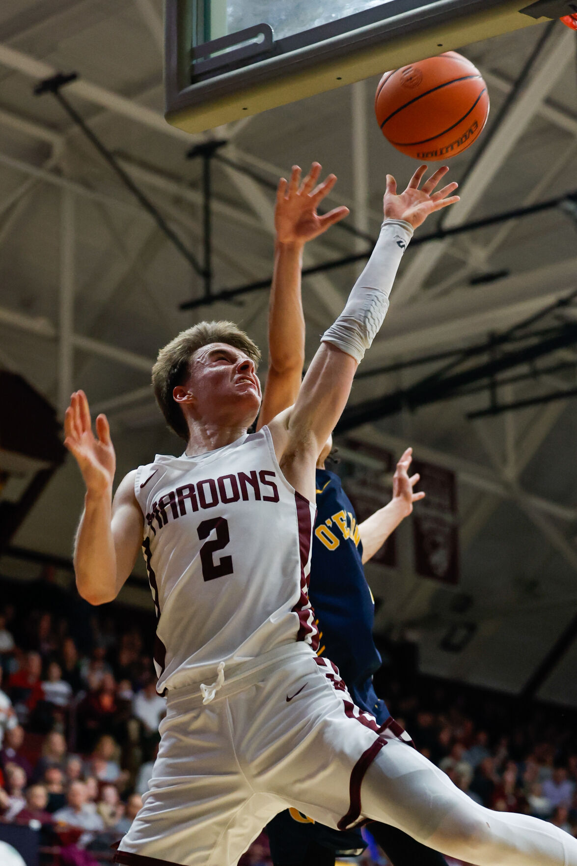 Prep boys basketball: Moline routs O'Fallon, claims first sectional title  in 19 years