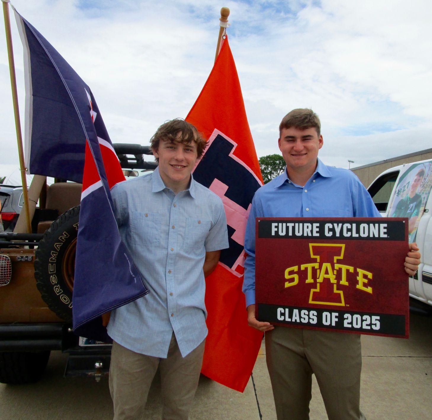 'Remain thankful for the present moment' Geneseo High School graduates Class of 2021