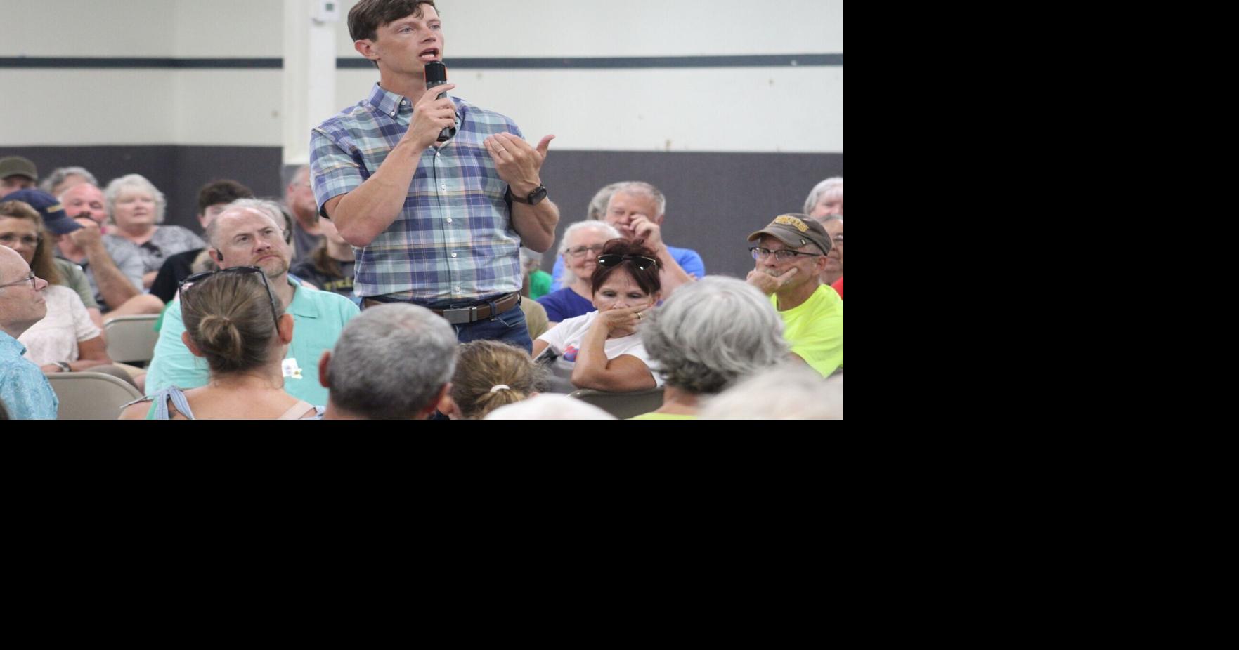 ‘Looking for change:’ Iowa voters, including Republicans, responding to Sand