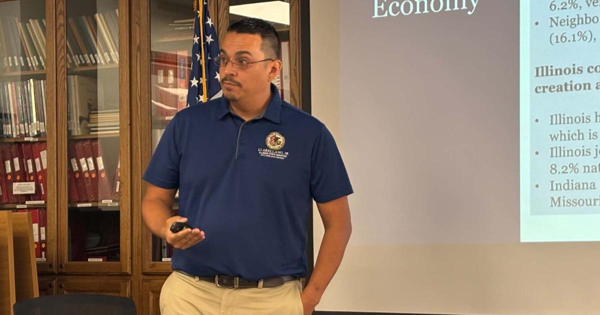 Illinois state senators hold town hall in Port Byron, talk Tyson closure