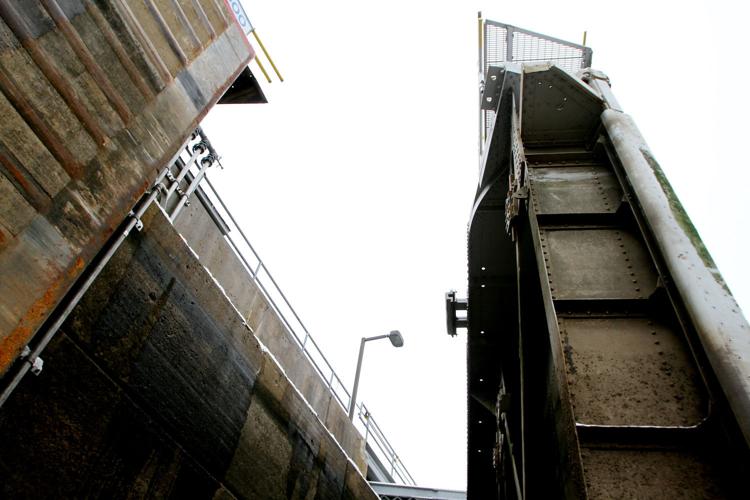 Lock-13-Dewatering-006