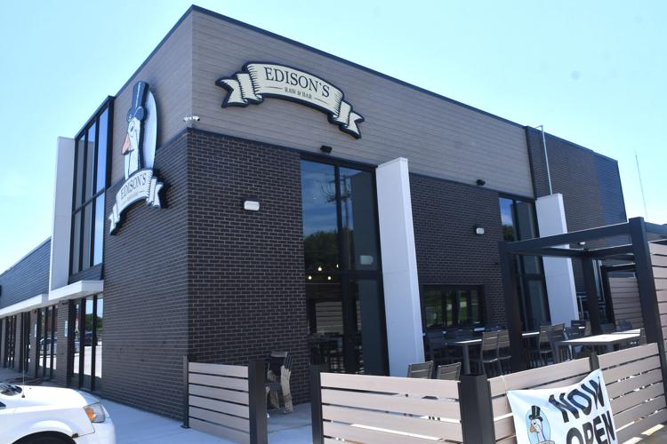 Edison's Raw Bar in Bettendorf blends contemporary and vintage