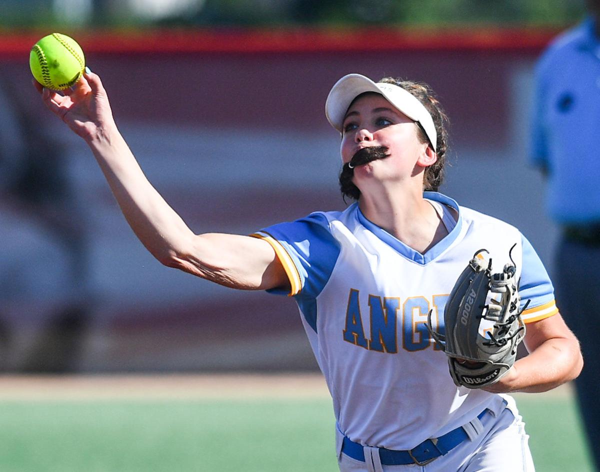 061621-qc-spt-2A-state-title-softball-016