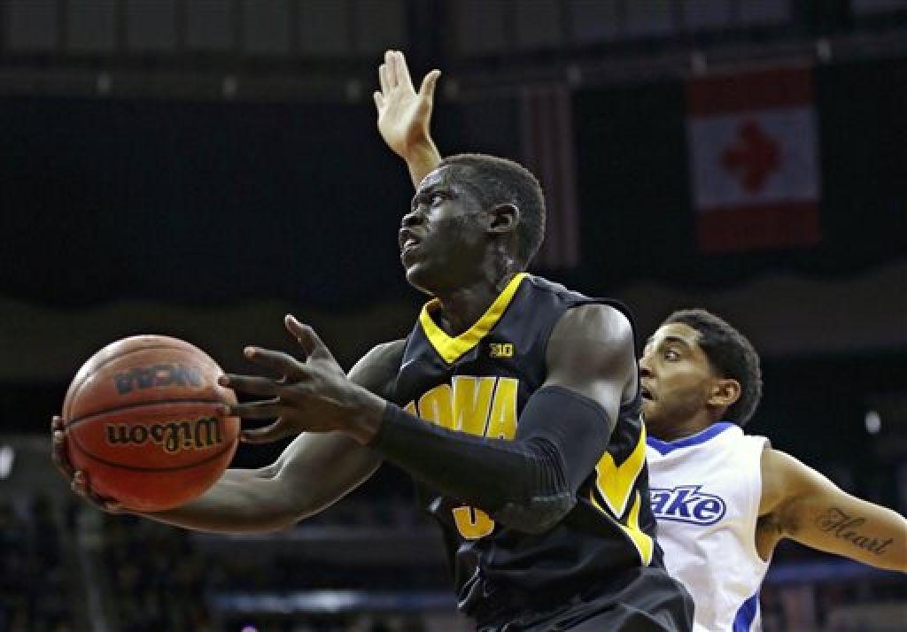 Photos Iowa Vs Drake Iowa Hawkeyes Basketball Qctimes Com