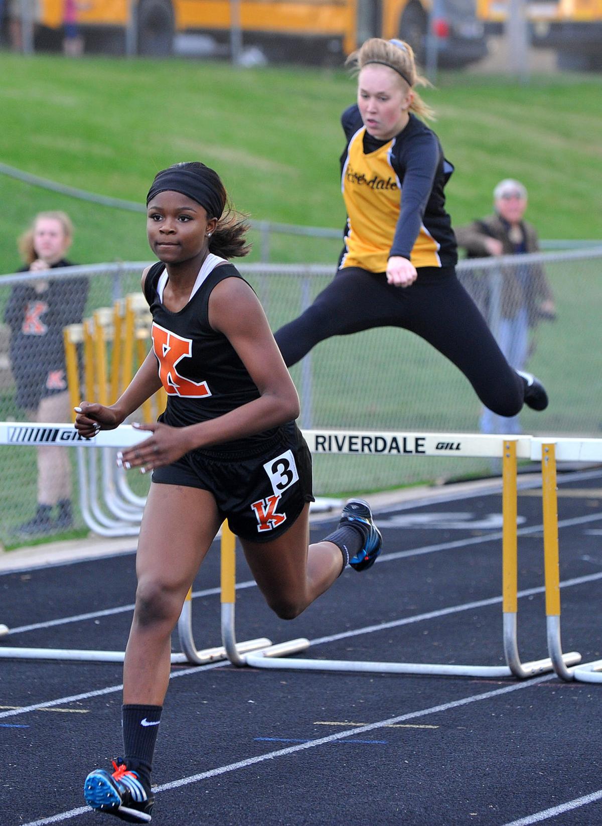 Photos Riverdale Boys And Girls Track Invite Sports Qctimes Com