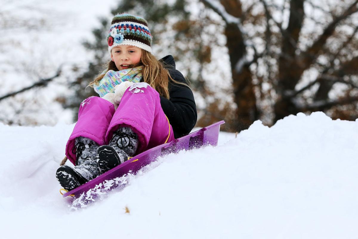 Quad Cities Digs Its Way Out Of More Than A Foot Of Snow News