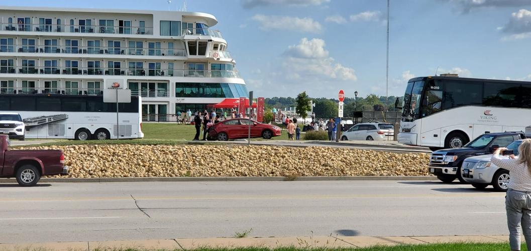 BREAKING: Onlookers say train hit car near Viking Mississippi ...