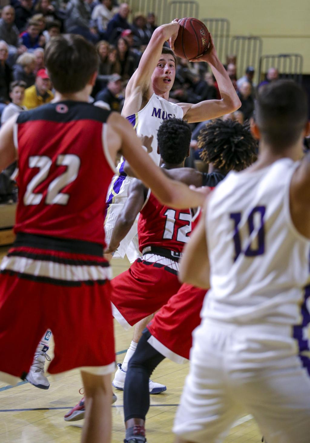 Photos Clinton Basketball At Muscatine High School Boys