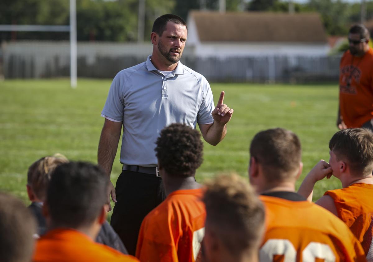 080717-FOOTBALL-PRACTICE-012