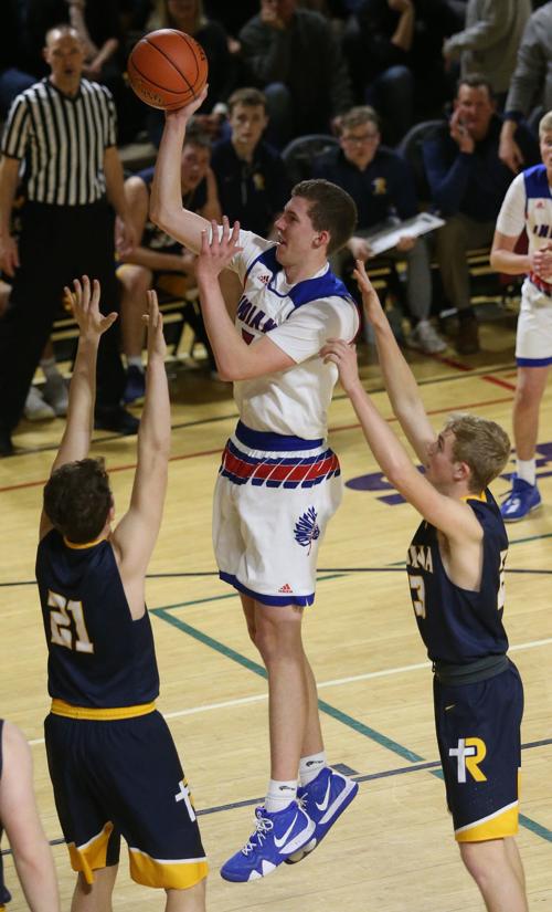 Iowa Area Boys Basketball Outlook High School Boys Basketball