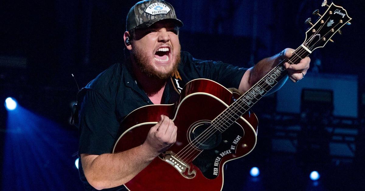 Luke Combs to play Jack Trice Stadium on April 11, tickets