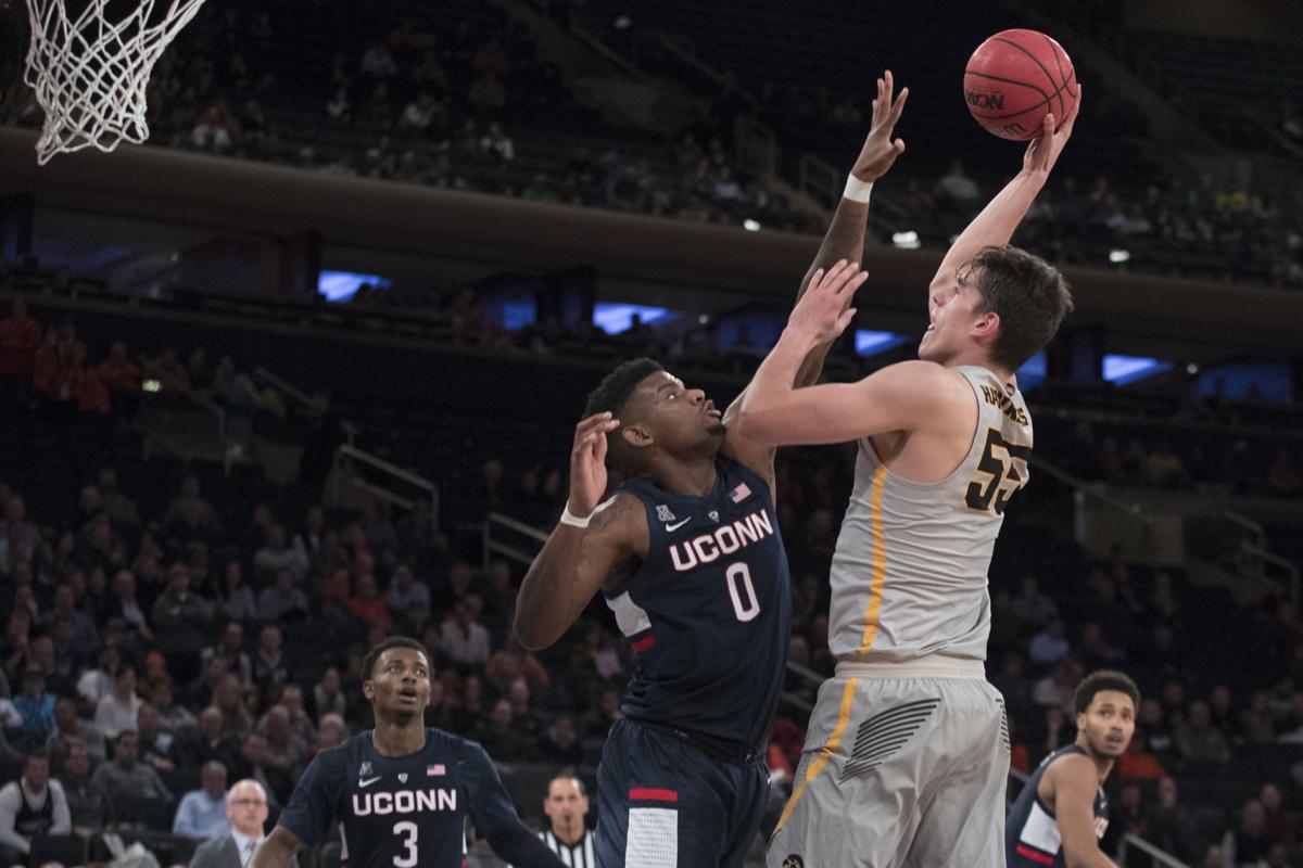 Luka Garza goes from despondent to dominant in a month for Iowa Hawkeyes