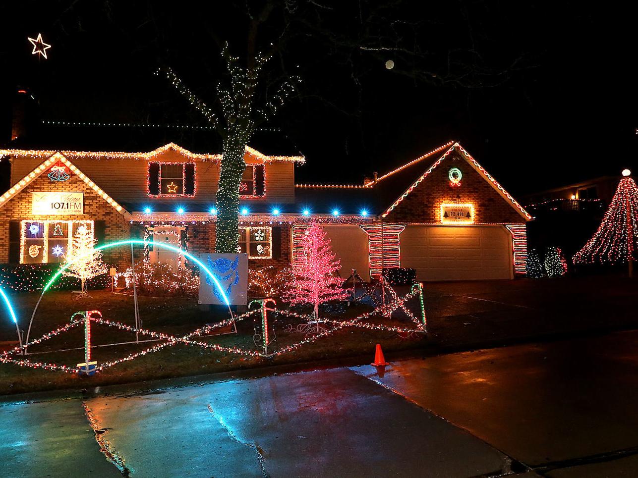 Kall Christmas Lights Illuminate Davenport Neighborhood Spark A