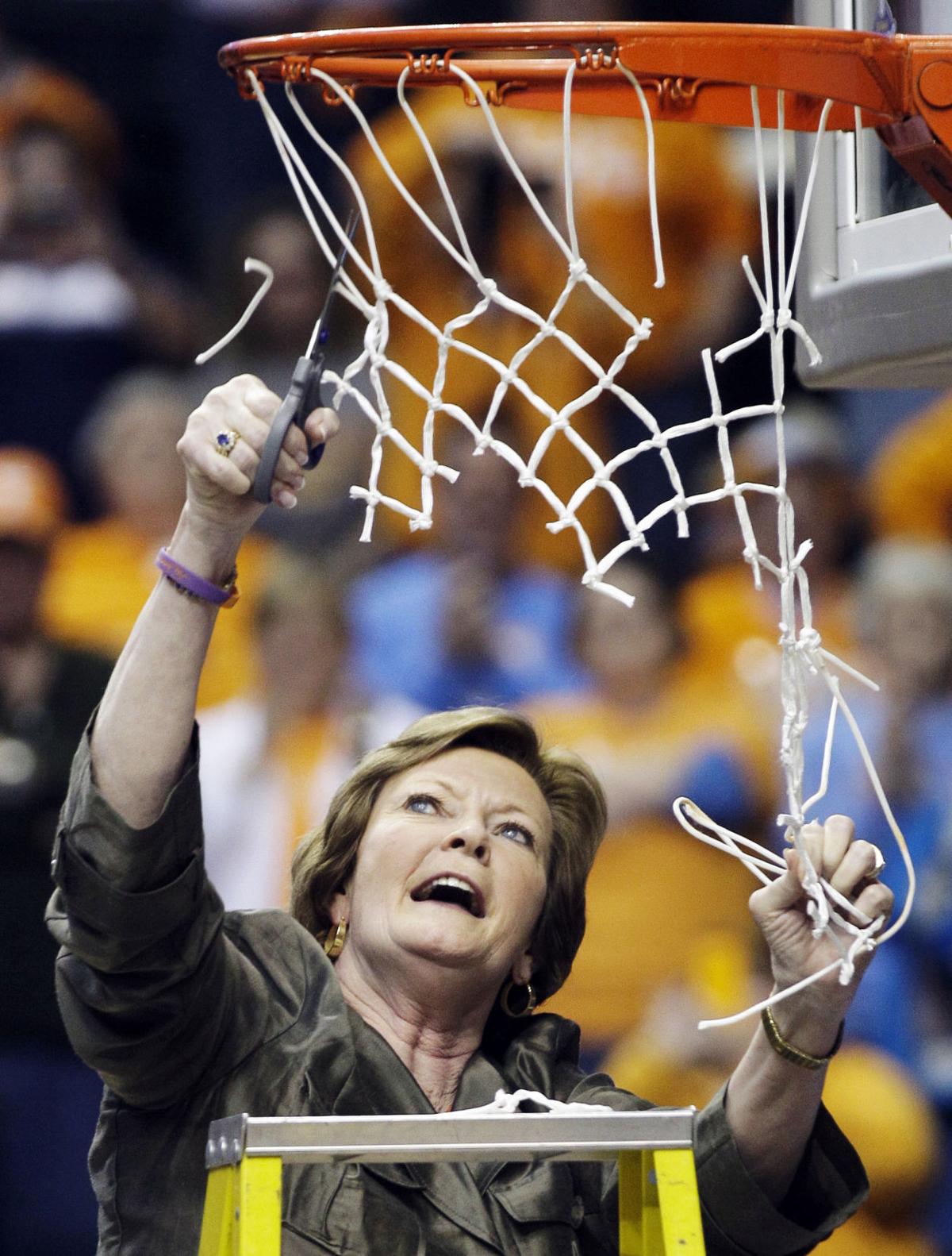 Obit Pat Summitt Basketball