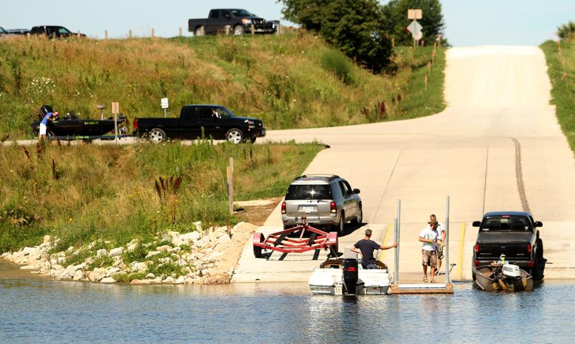 Riverine walk offers historical, ecological perspective of Lost Grove Lake
