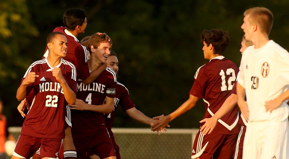 091217-UT-Moline-Boys Soccer-004