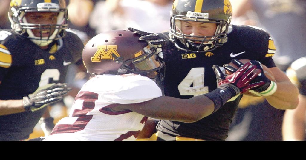 Hawkeyes football ticket prices frozen for 2013