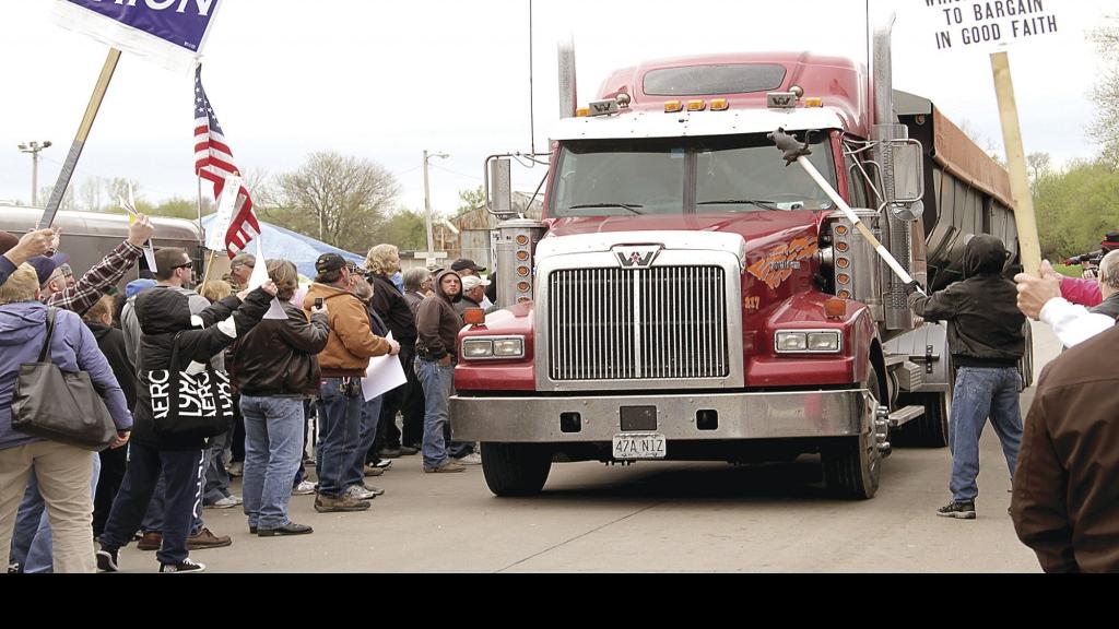 Some Teamsters return to work at Nichols Aluminum Local News