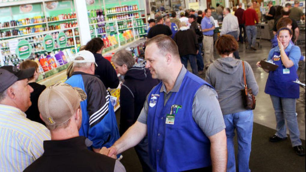 New 'Mega' Menards opens today on Brady Street corridor Economy