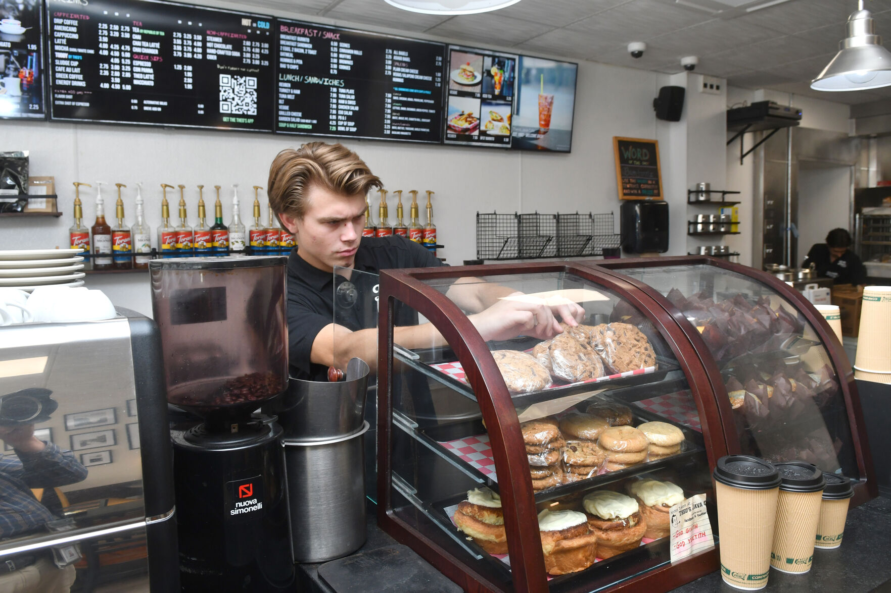 Theo's Java Club reopens in Rock Island after years long wait