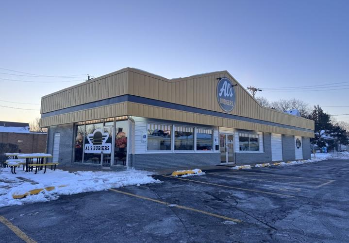 Al's Burgers Moline location 3.jpg