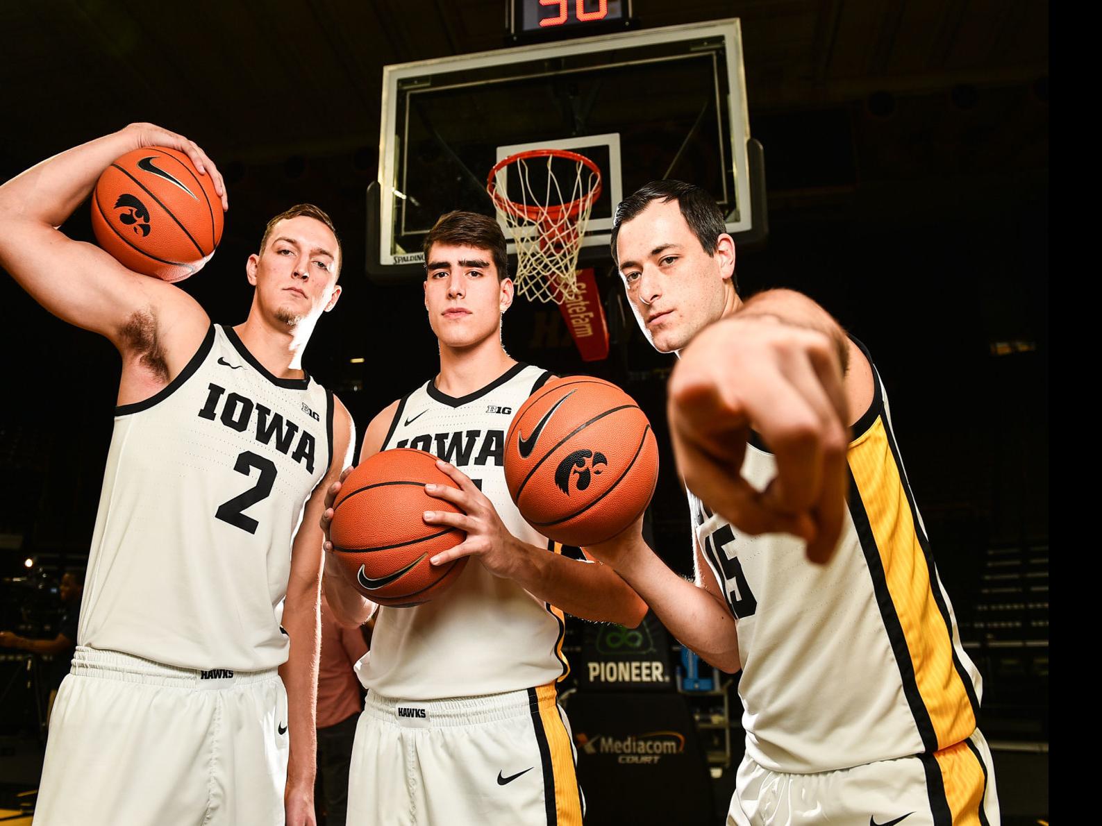 Ten Questions About The Iowa Basketball Team Iowa Hawkeyes