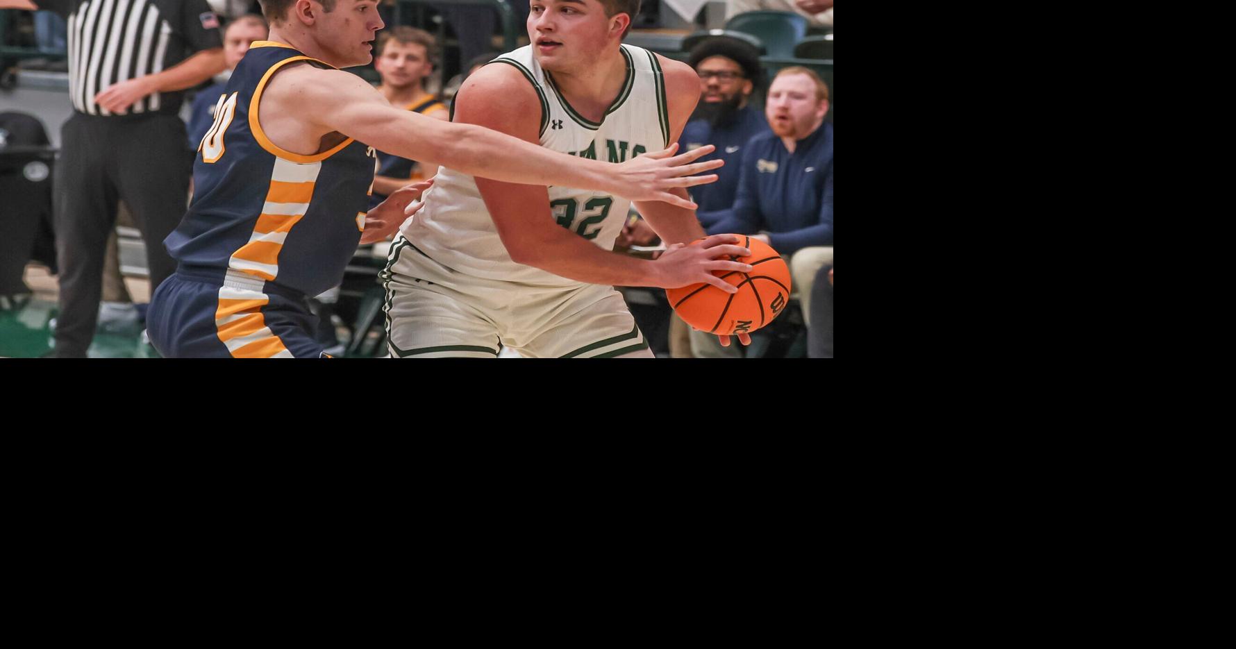 Augustana men take on No. 5 team in the country